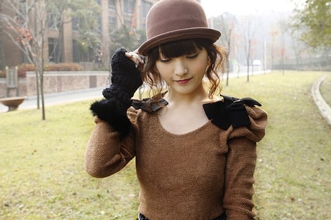 Mách khéo 5 cách đội mũ len cho nữ phù hợp với mọi kiểu tóc